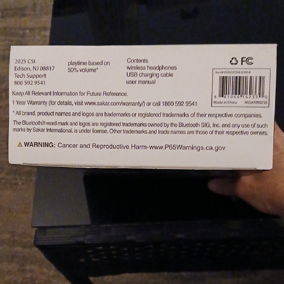 Black Wireless Headphones - Picture 3 of 3